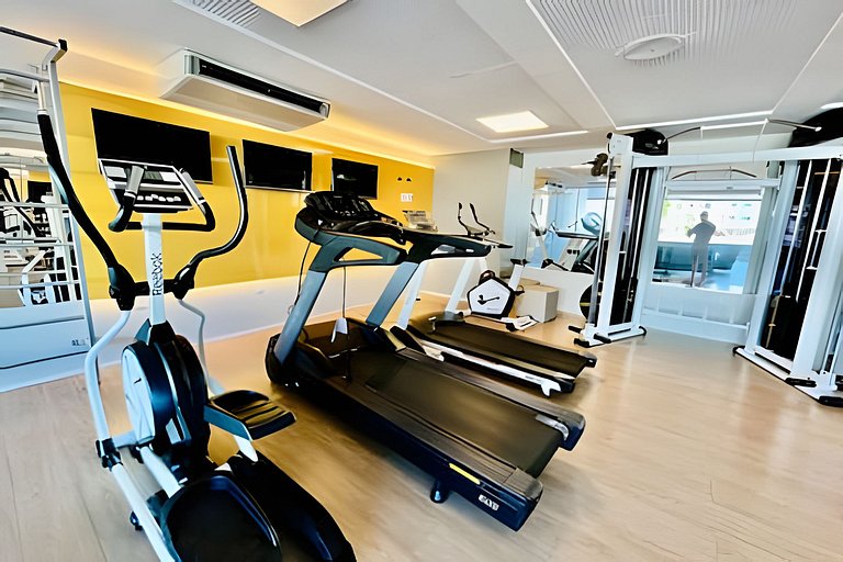 Apto 2q vista mar e piscina no Solar com café