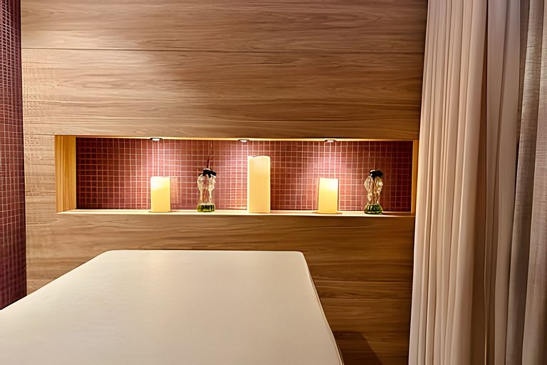 Apto 2q vista mar e piscina no Solar com café