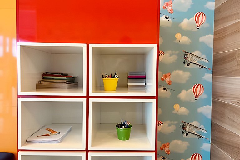 Apto 2q vista mar e piscina no Solar com café