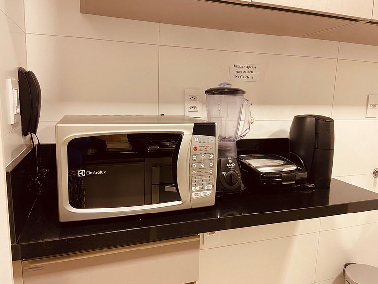 Apto moderno de 2 quartos com café incluso (1)