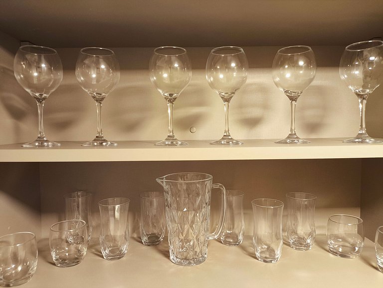 Apto 2 quartos de alto padrão com café incluso
