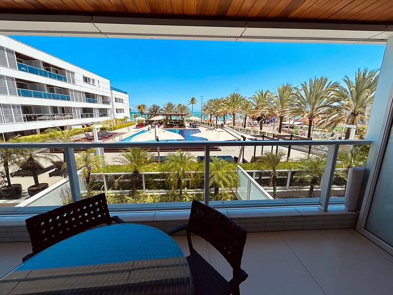 Apto 2q com vista piscina