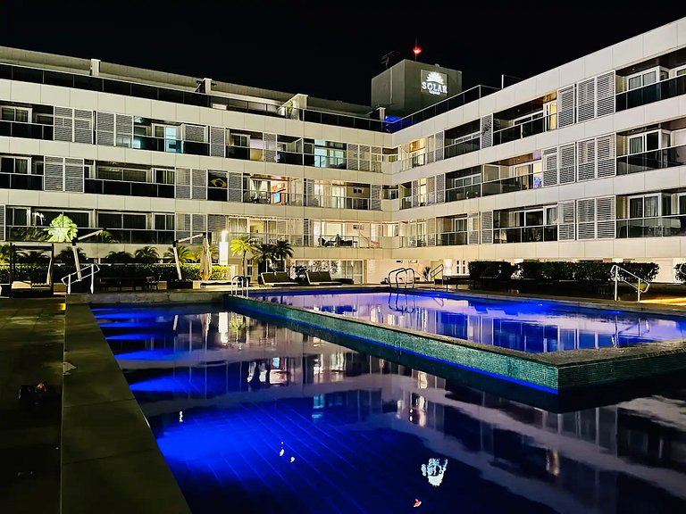 Apto 2q com vista piscina