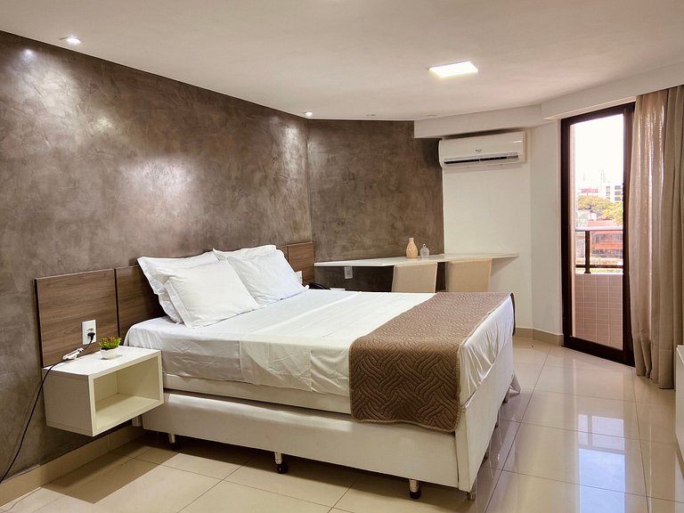 Apto luxuoso em hotel com café da manhã incluso
