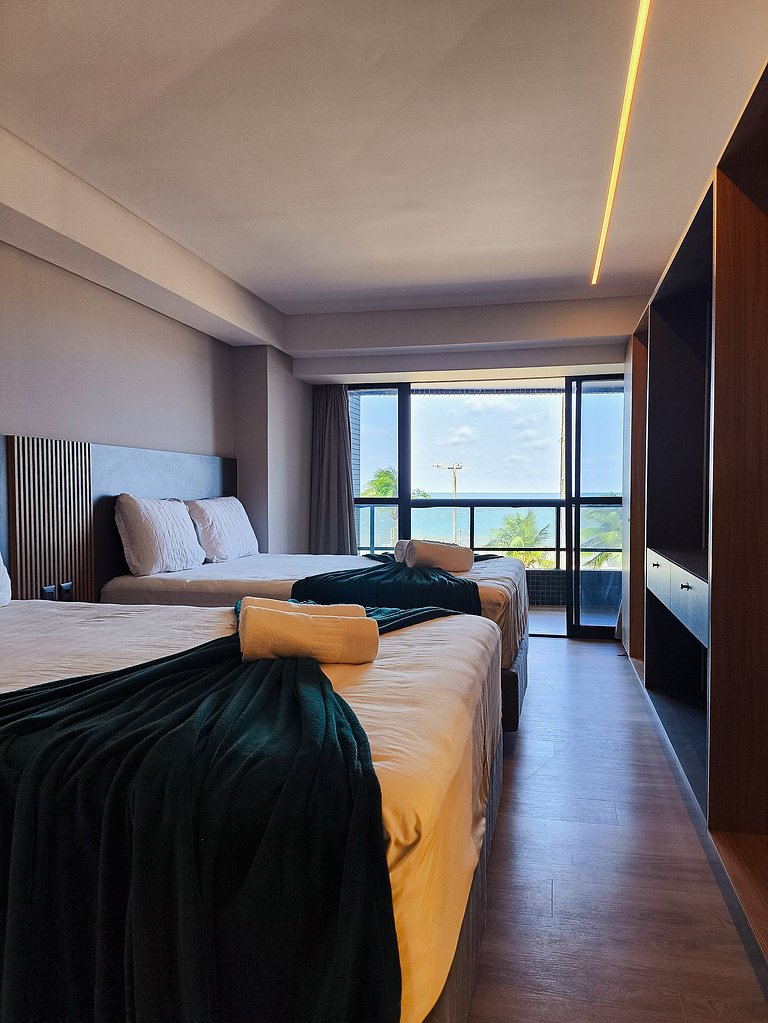 Flat Luxo Frente Mar com Vista Espetacular