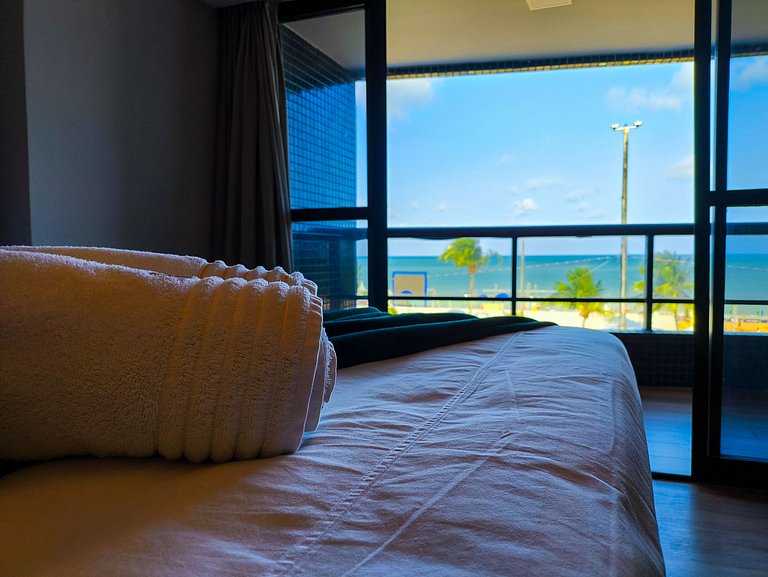 Flat Luxo Frente Mar com Vista Espetacular