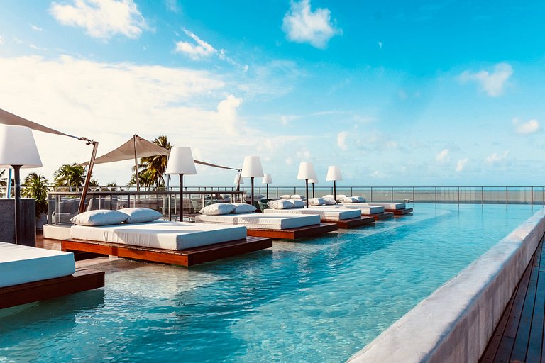 Setai Yacht: Luxo à beira-mar