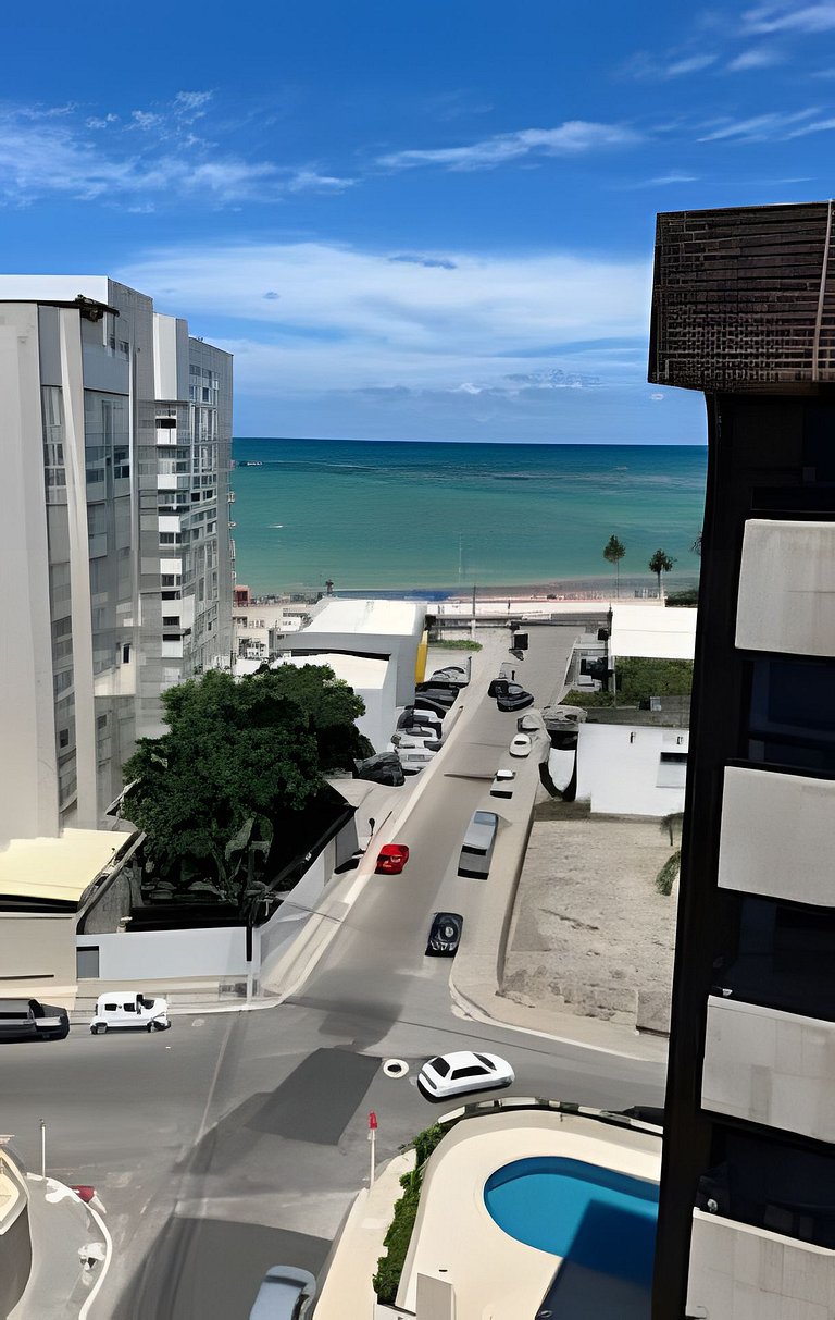 Flat Confortavel a poucos passos da praia