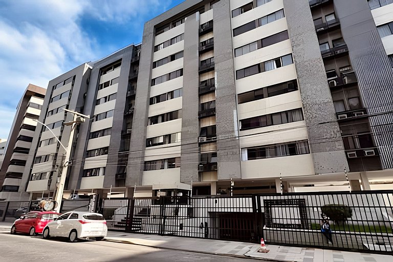 Flat Confortavel a poucos passos da praia
