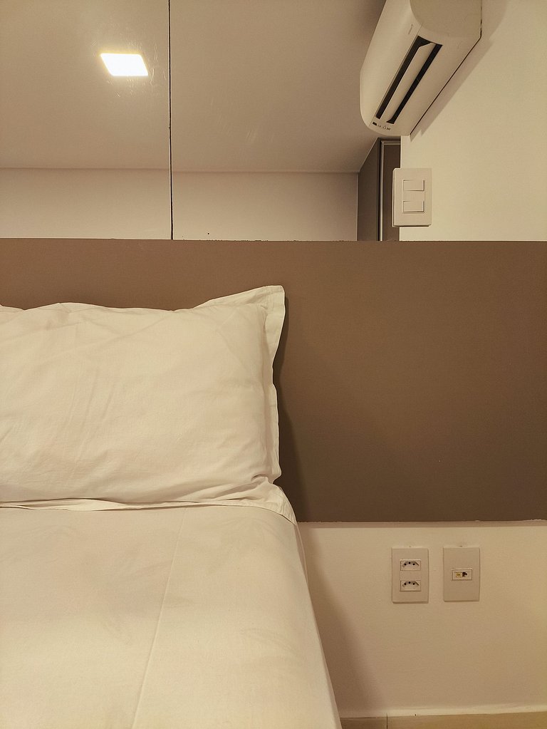 Apt Studio Grande com vista piscina - café incluso