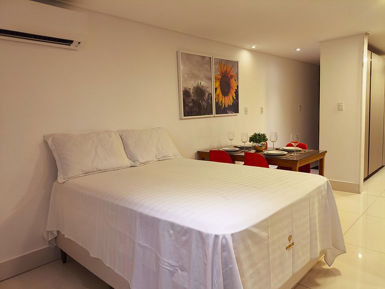Apt Studio Grande com vista piscina - café incluso