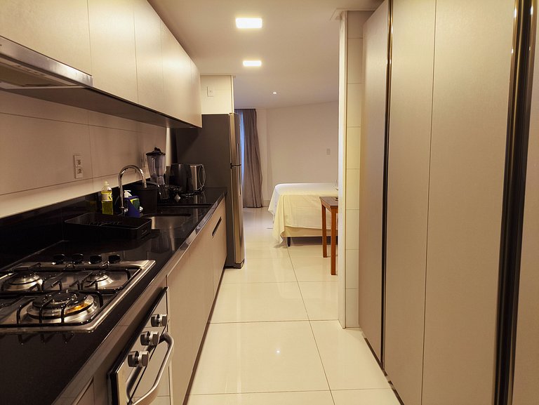 Apt Studio Grande com vista piscina - café incluso