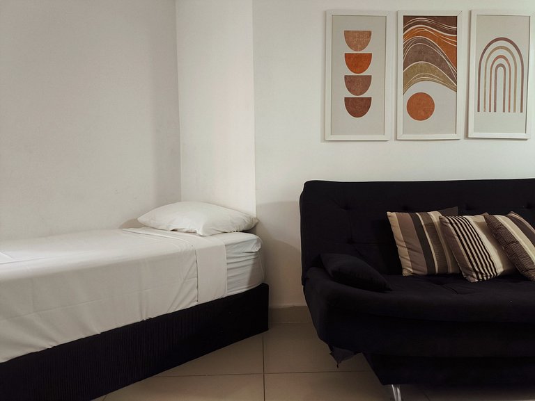 Apt amplo em luxuoso Hotel a 50 metros da praia