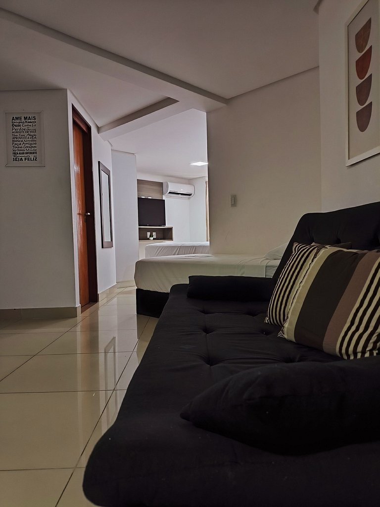 Apt amplo em luxuoso Hotel a 50 metros da praia