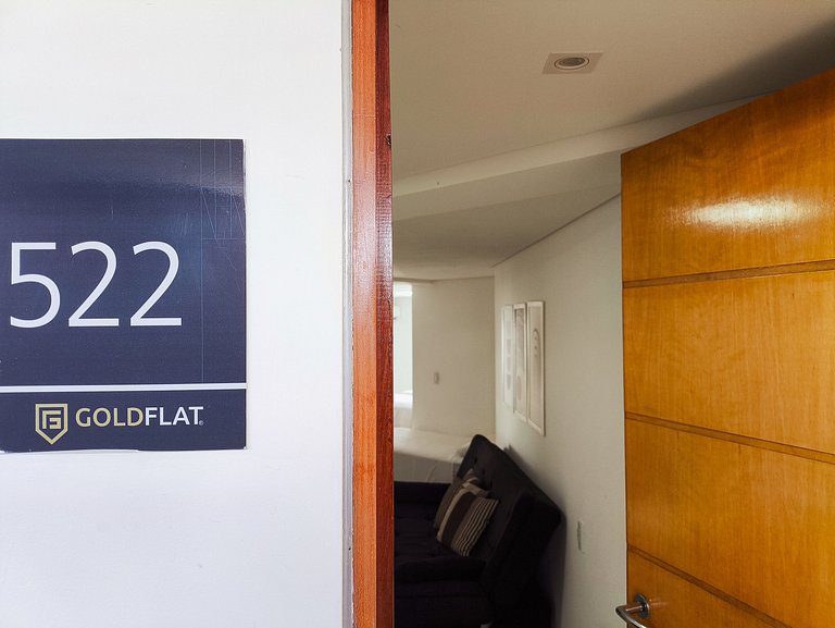 Apt amplo em luxuoso Hotel a 50 metros da praia