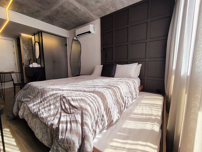 Apartamento All Black no Setai Yacht