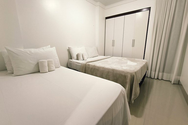Apto 4 quartos com piscina na praia de Cabo Branco