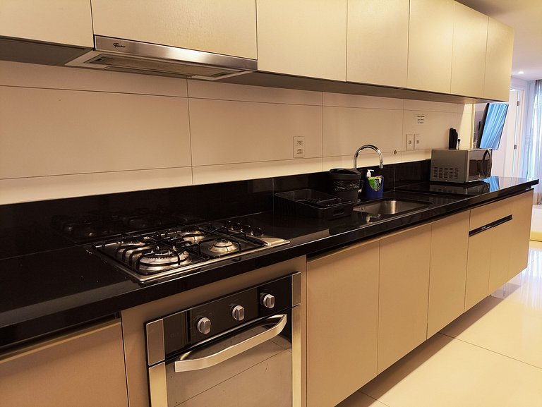 Apartamento com Vista Magnífica no Solar Tambaú