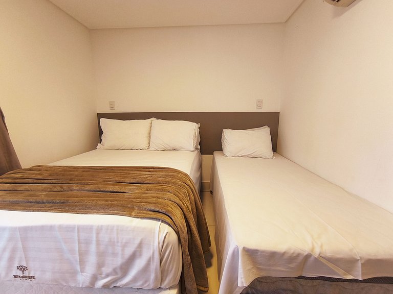 Apt 2 quartos no Solar Tambaú com vista para o mar