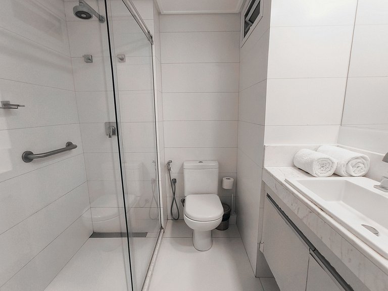 Apt 2 quartos no Solar Tambaú com vista para o mar