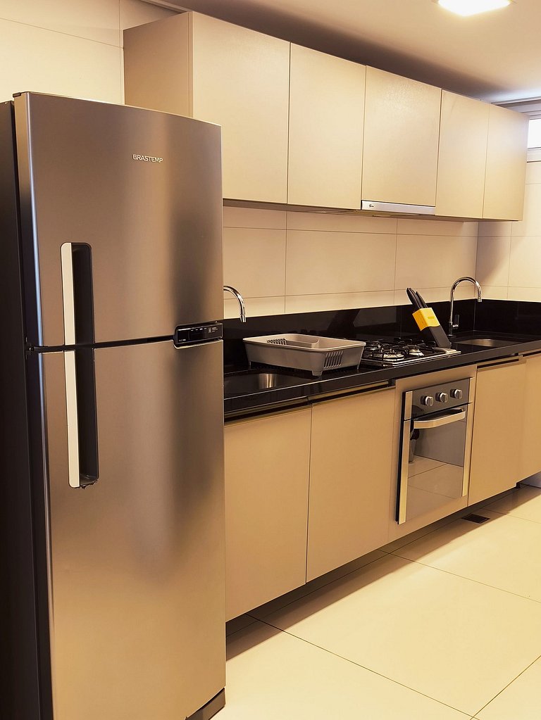 Ap 2 quartos com vista para o mar com café incluso