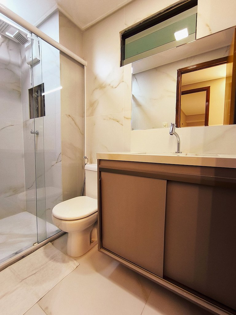 Flat 2 quartos com cama king no Luxor Tambaú