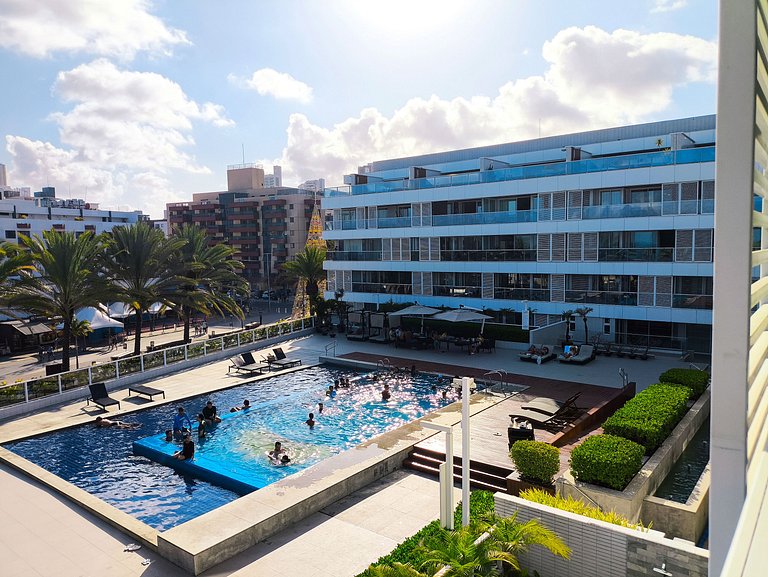 Apto 2q vista mar e piscina no Solar com café