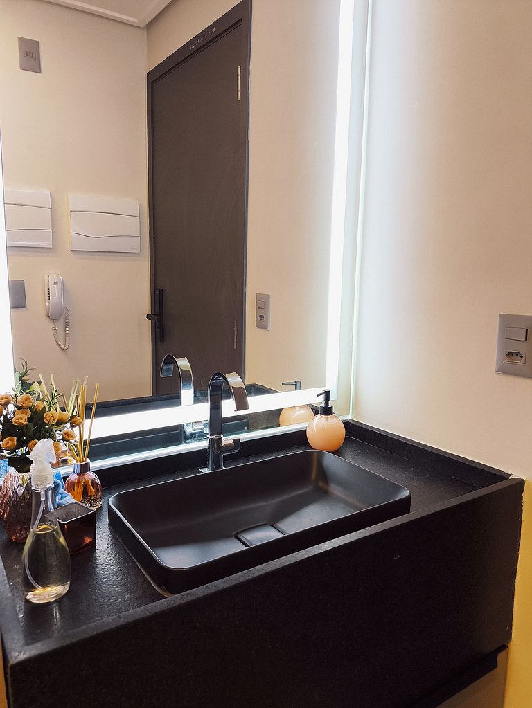 Apto confortável no Acqua Tambaú