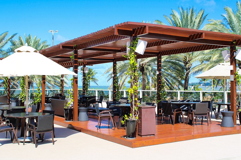 Lindo ap com terraço no Solar com café incluso