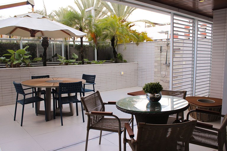 Lindo apto com terraço no Solar Tambaú